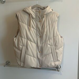 ZARA puffer vest; size Small; faux leather; color:off-white/ivory/bone